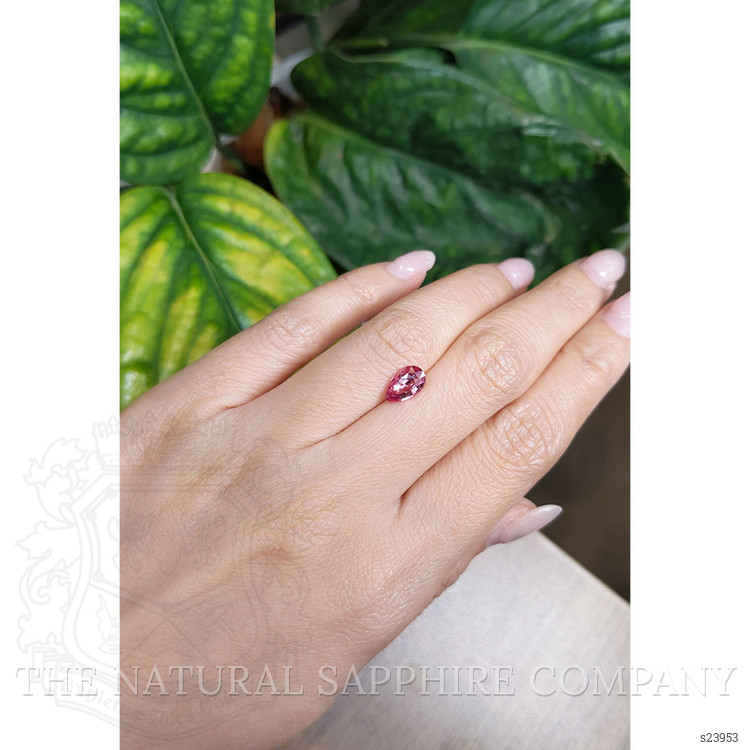 1.52 Ct. Padparadscha Sapphire from Ceylon (Sri Lanka)