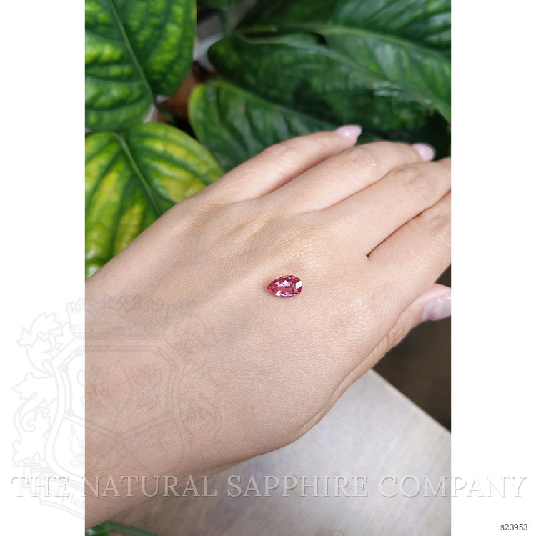 1.52 Ct. Padparadscha Sapphire from Ceylon (Sri Lanka)