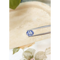 2.51 Ct. Blue Sapphire from Ceylon (Sri Lanka) Life Style