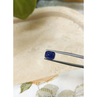2.53 Ct. Blue Cabochon Sapphire from Ceylon (Sri Lanka) Life Style