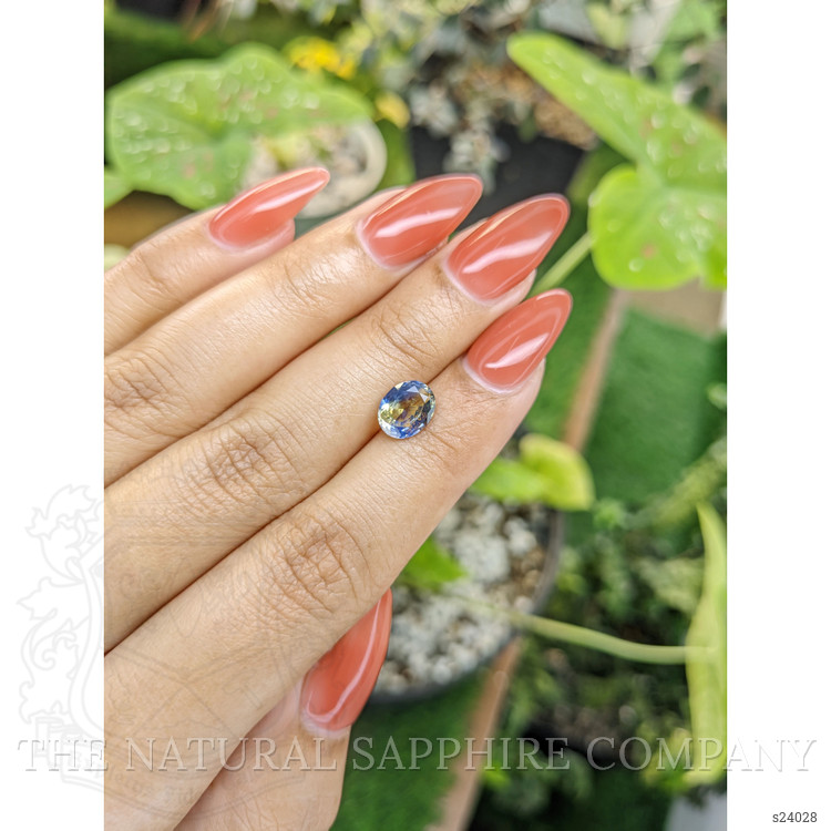 1.84 Ct. Bi Color Sapphire from Ceylon (Sri Lanka)