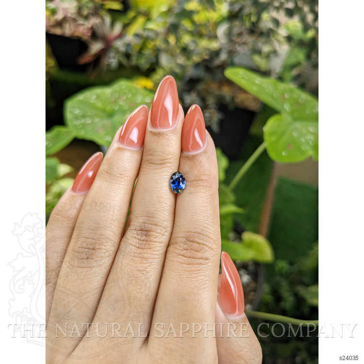 1.08 Ct. Bi Color Sapphire from Ceylon (Sri Lanka)