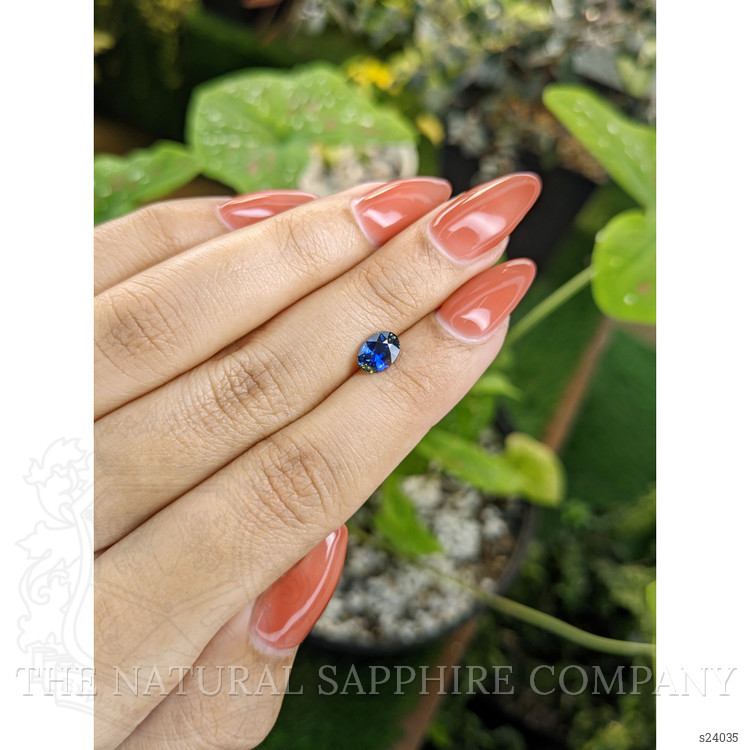 1.08 Ct. Bi Color Sapphire from Ceylon (Sri Lanka)