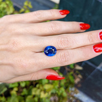 6.83 Ct. Blue Sapphire from Ceylon (Sri Lanka) Life Style