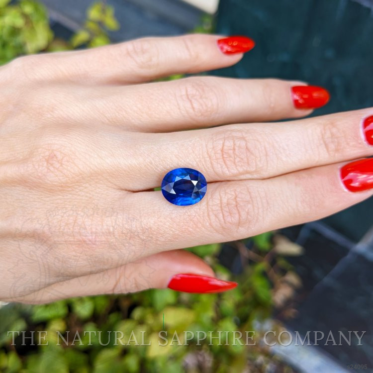 6.83 Ct. Blue Sapphire from Ceylon (Sri Lanka)