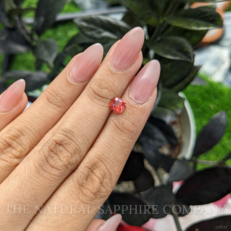 1.11 Ct. Padparadscha Sapphire from Ceylon (Sri Lanka)