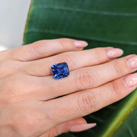 7.17 Ct. Blue Sapphire from Ceylon (Sri Lanka) Life Style