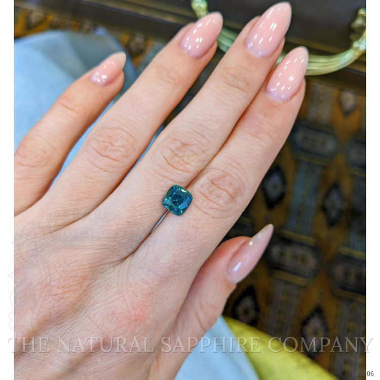 2.41 Ct. Bluish Green Sapphire from Ceylon (Sri Lanka)