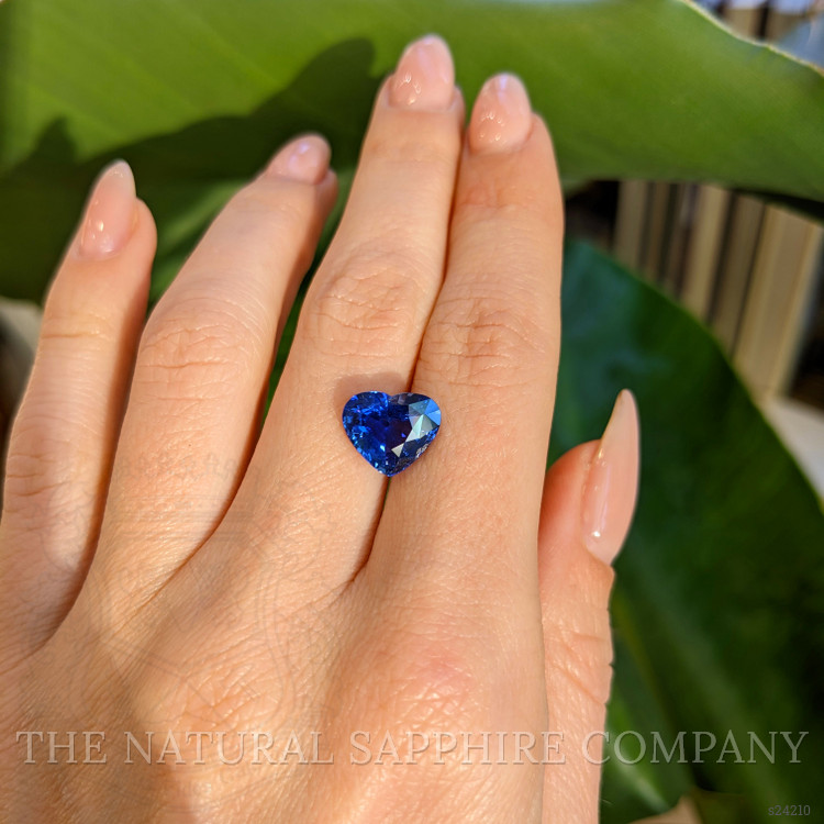 4.02 Ct. Blue Sapphire from Ceylon (Sri Lanka)