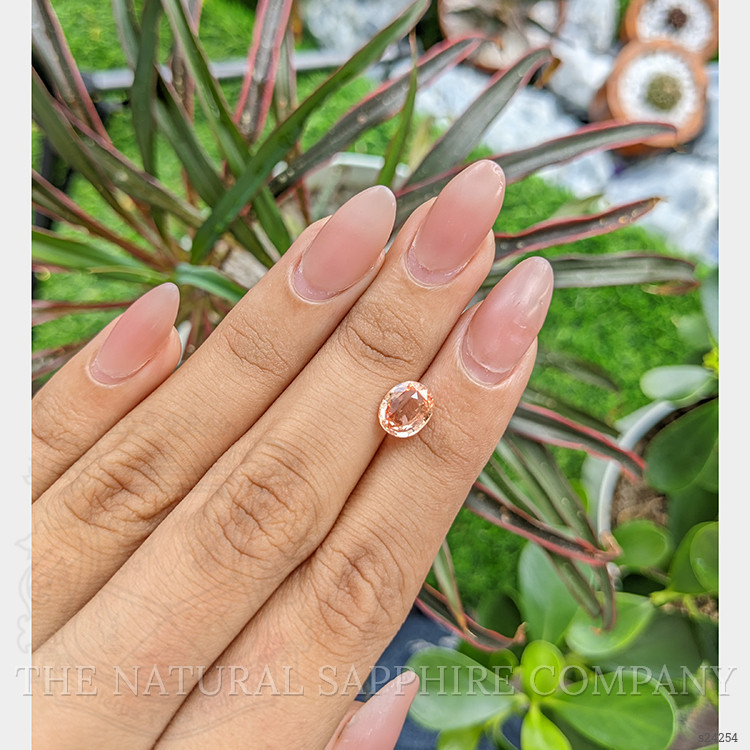 2.00 Ct. Padparadscha Sapphire from Ceylon (Sri Lanka)