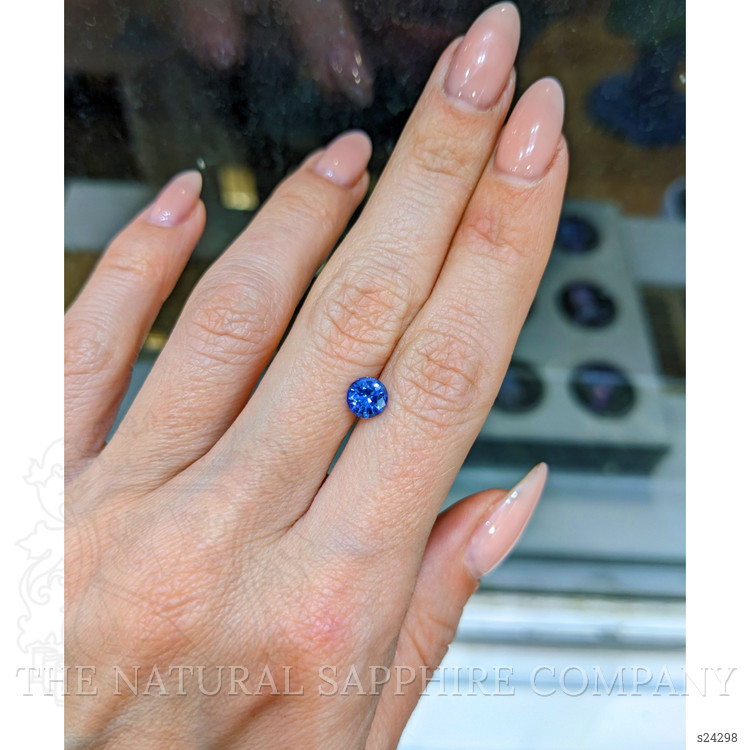 0.92 Ct. Blue Sapphire from Burma (Myanmar)