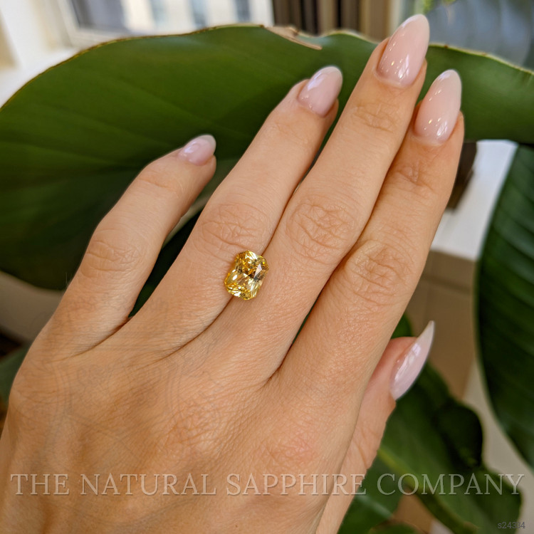 3.15 Ct. Yellow Sapphire from Ceylon (Sri Lanka)