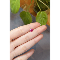 1.25 Ct. Padparadscha Sapphire from Ceylon (Sri Lanka) Life Style