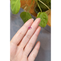 1.36 Ct. Padparadscha Sapphire from Ceylon (Sri Lanka) Life Style