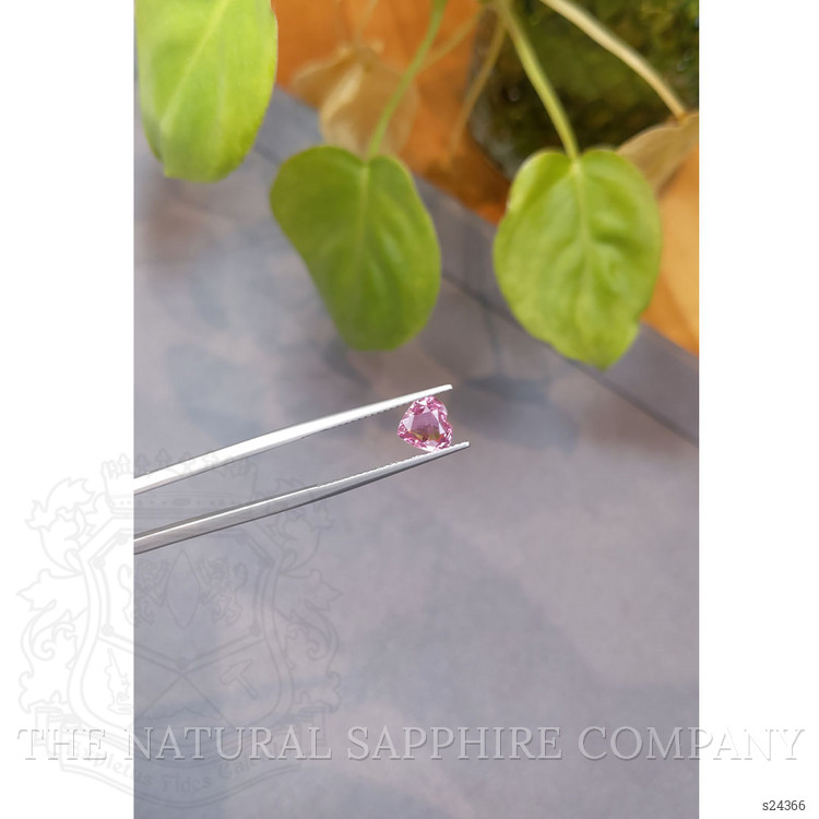 1.36 Ct. Padparadscha Sapphire from Ceylon (Sri Lanka)
