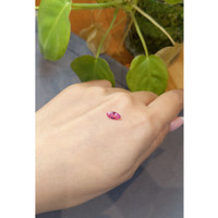 0.91 Ct. Padparadscha Sapphire from Ceylon (Sri Lanka) Life Style