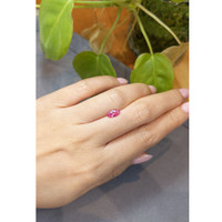 0.91 Ct. Padparadscha Sapphire from Ceylon (Sri Lanka) Life Style