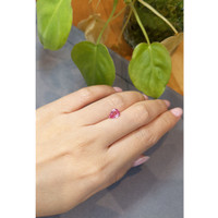 1.17 Ct. Padparadscha Sapphire from Ceylon (Sri Lanka) Life Style