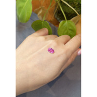 1.67 Ct. Purplish Pink Sapphire from Ceylon (Sri Lanka) Life Style