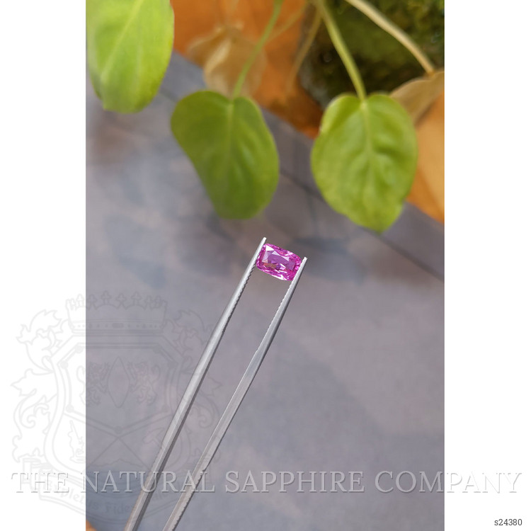 1.67 Ct. Purplish Pink Sapphire from Ceylon (Sri Lanka)
