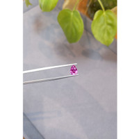 1.38 Ct. Purplish Pink Sapphire from Ceylon (Sri Lanka) Life Style