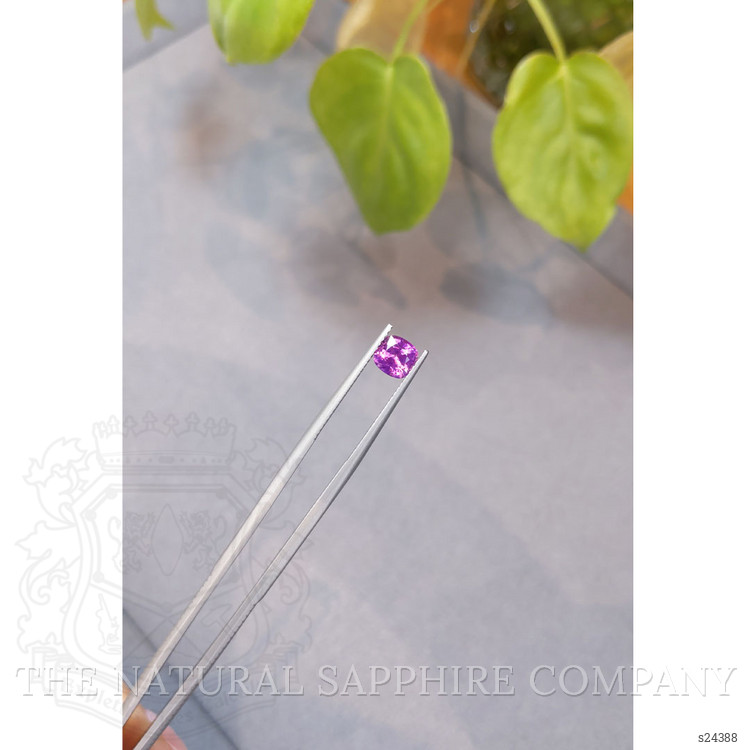 1.25 Ct. Purplish Pink Sapphire from Ceylon (Sri Lanka)