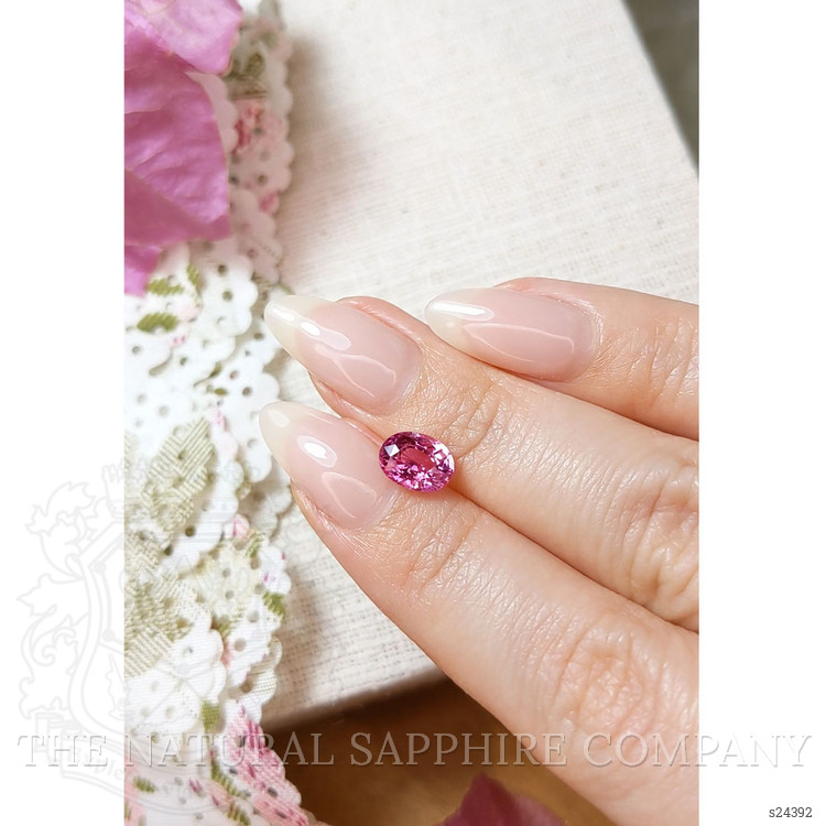 1.95 Ct. Pink Sapphire from Ceylon (Sri Lanka)