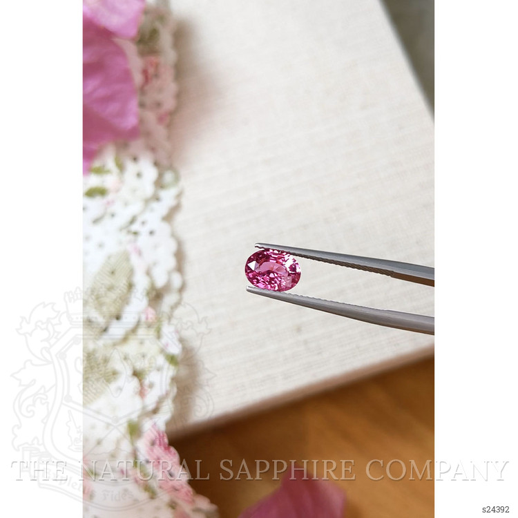 1.95 Ct. Pink Sapphire from Ceylon (Sri Lanka)