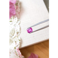 1.83 Ct. Pink Sapphire from Ceylon (Sri Lanka) Life Style
