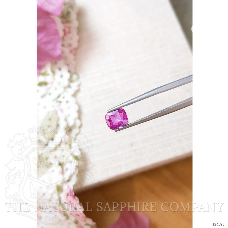 1.83 Ct. Pink Sapphire from Ceylon (Sri Lanka)