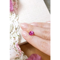 1.91 Ct. Pink Sapphire from Ceylon (Sri Lanka) Life Style