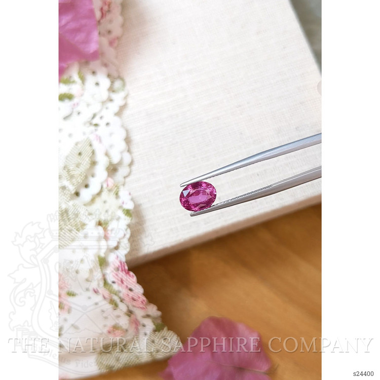 2.53 Ct. Pink Sapphire from Ceylon (Sri Lanka)