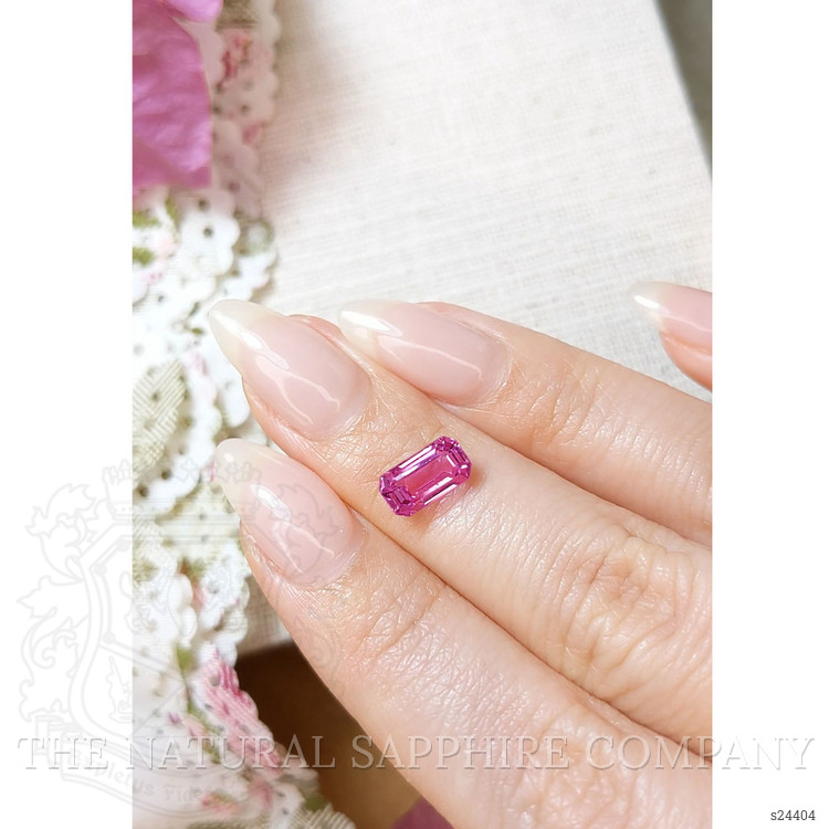 2.28 Ct. Pink Sapphire from Ceylon (Sri Lanka)