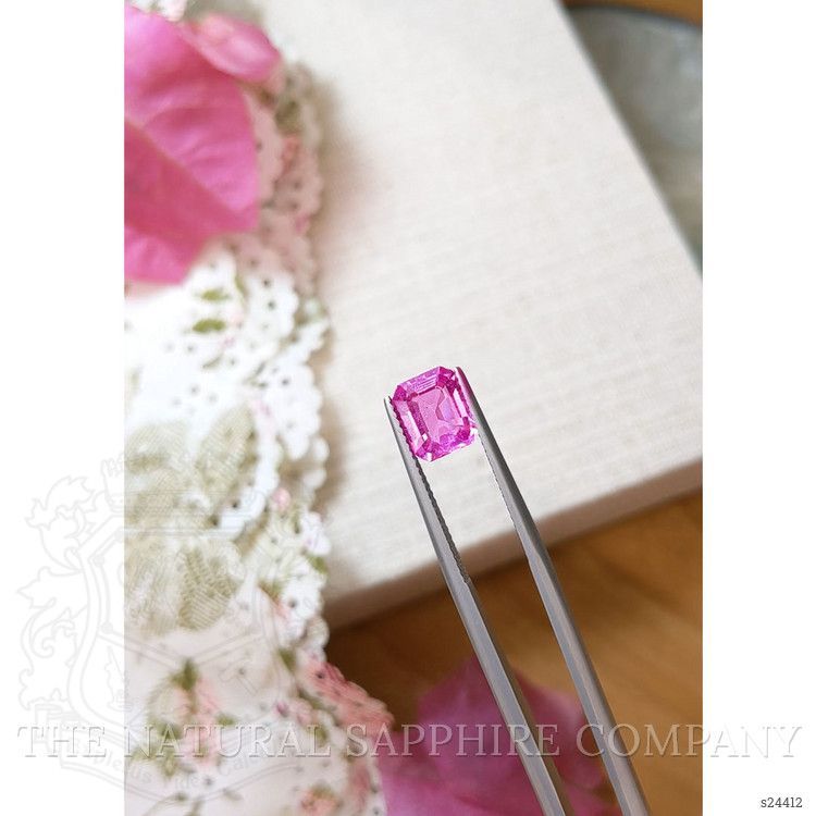 2.35 Ct. Pink Sapphire from Ceylon (Sri Lanka)
