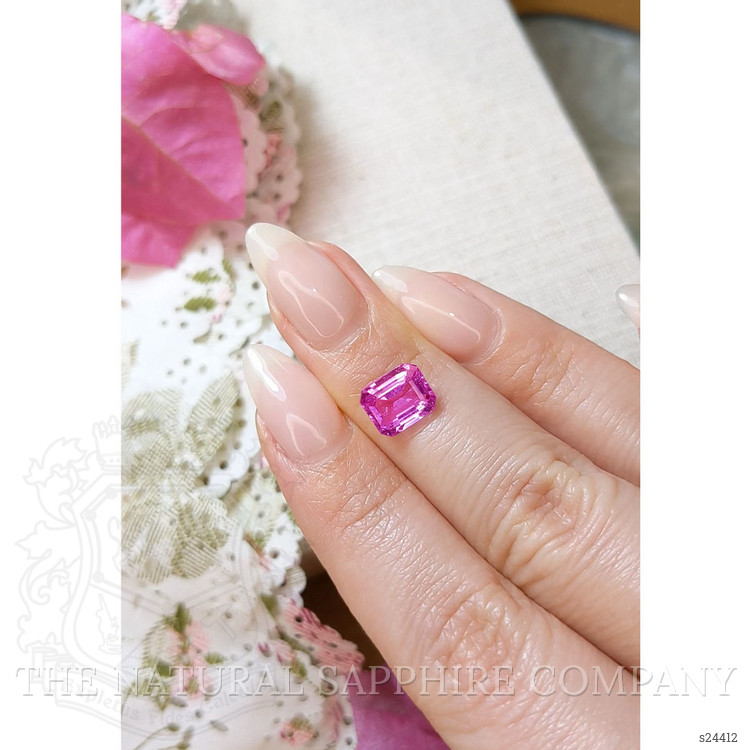 2.35 Ct. Pink Sapphire from Ceylon (Sri Lanka)