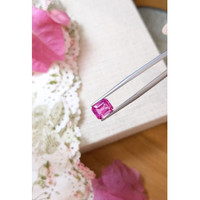 2.35 Ct. Pink Sapphire from Ceylon (Sri Lanka) Life Style