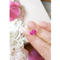 2.04 Ct. Pink Sapphire from Ceylon (Sri Lanka) Life Style