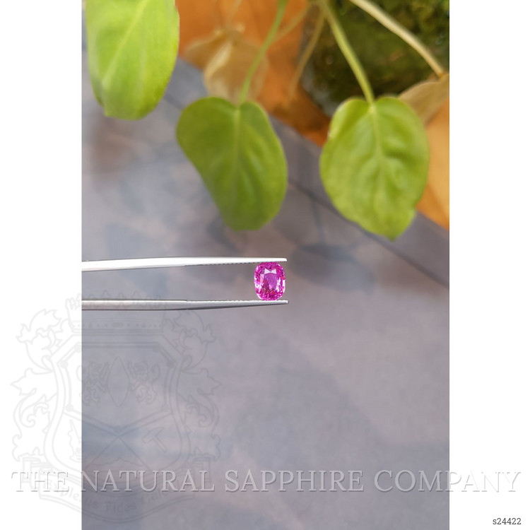 1.96 Ct. Pink Sapphire from Ceylon (Sri Lanka)