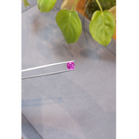 2.73 Ct. Purplish Pink Sapphire from Ceylon (Sri Lanka) Life Style