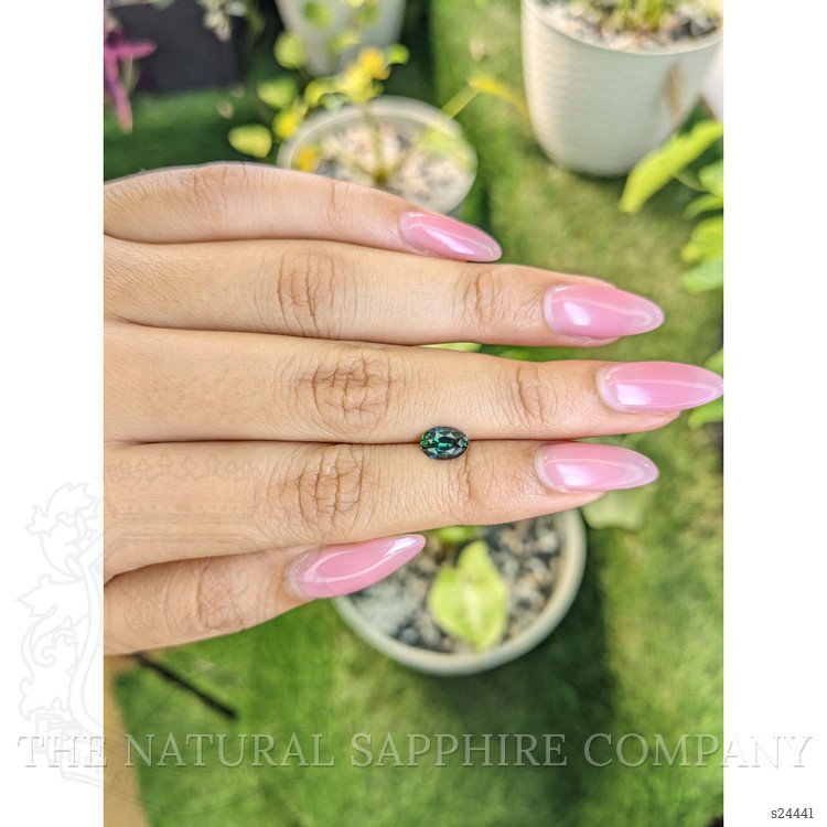 1.04 Ct. Bluish Green Sapphire from Ceylon (Sri Lanka)