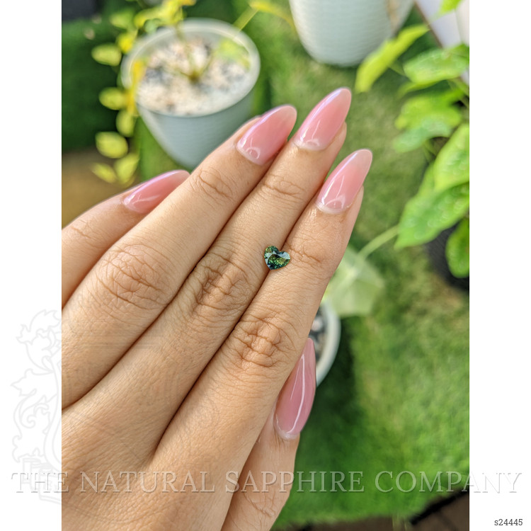 0.76 Ct. Bluish Green Sapphire from Ceylon (Sri Lanka)