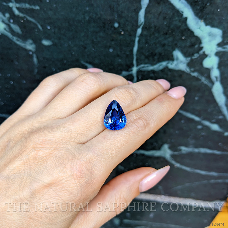 8.89 Ct. Blue Sapphire from Ceylon (Sri Lanka)