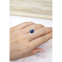 2.37 Ct. Blue Sapphire from Ceylon (Sri Lanka) Life Style