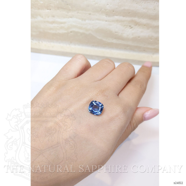 4.61 Ct. Blue Sapphire from Ceylon (Sri Lanka)