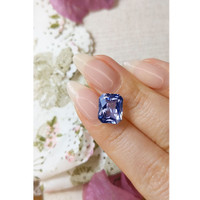 5.12 Ct. Blue Sapphire from Ceylon (Sri Lanka) Life Style