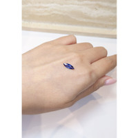 1.04 Ct. Blue Sapphire from Ceylon (Sri Lanka) Life Style