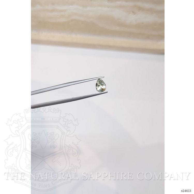 1.23 Ct. Yellowish Green Sapphire from Ceylon (Sri Lanka)