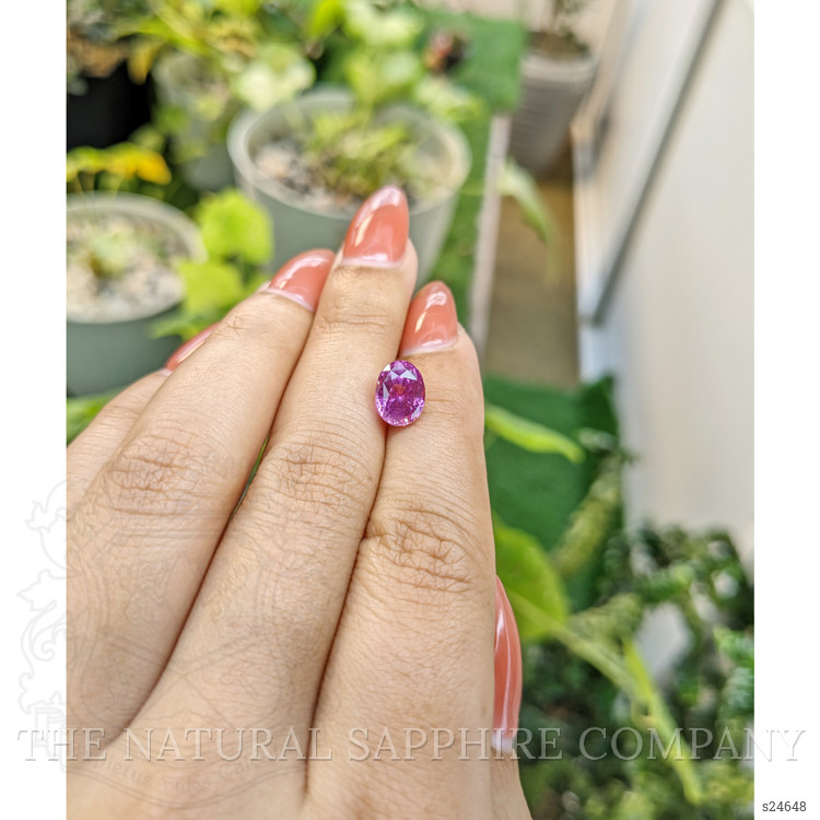 3.05 Ct. Purplish Pink Sapphire from Ceylon (Sri Lanka)