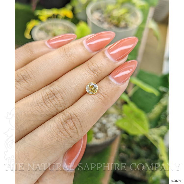 1.29 Ct. Bi Color Sapphire from Ceylon (Sri Lanka)