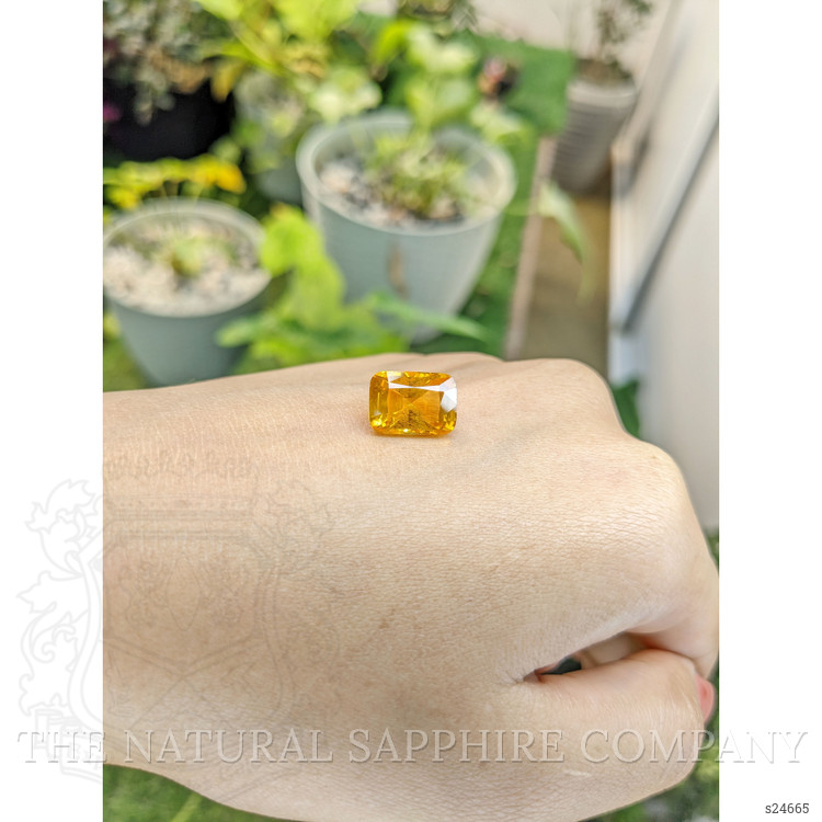 7.55 Ct. Yellowish Orange Sapphire from Ceylon (Sri Lanka)